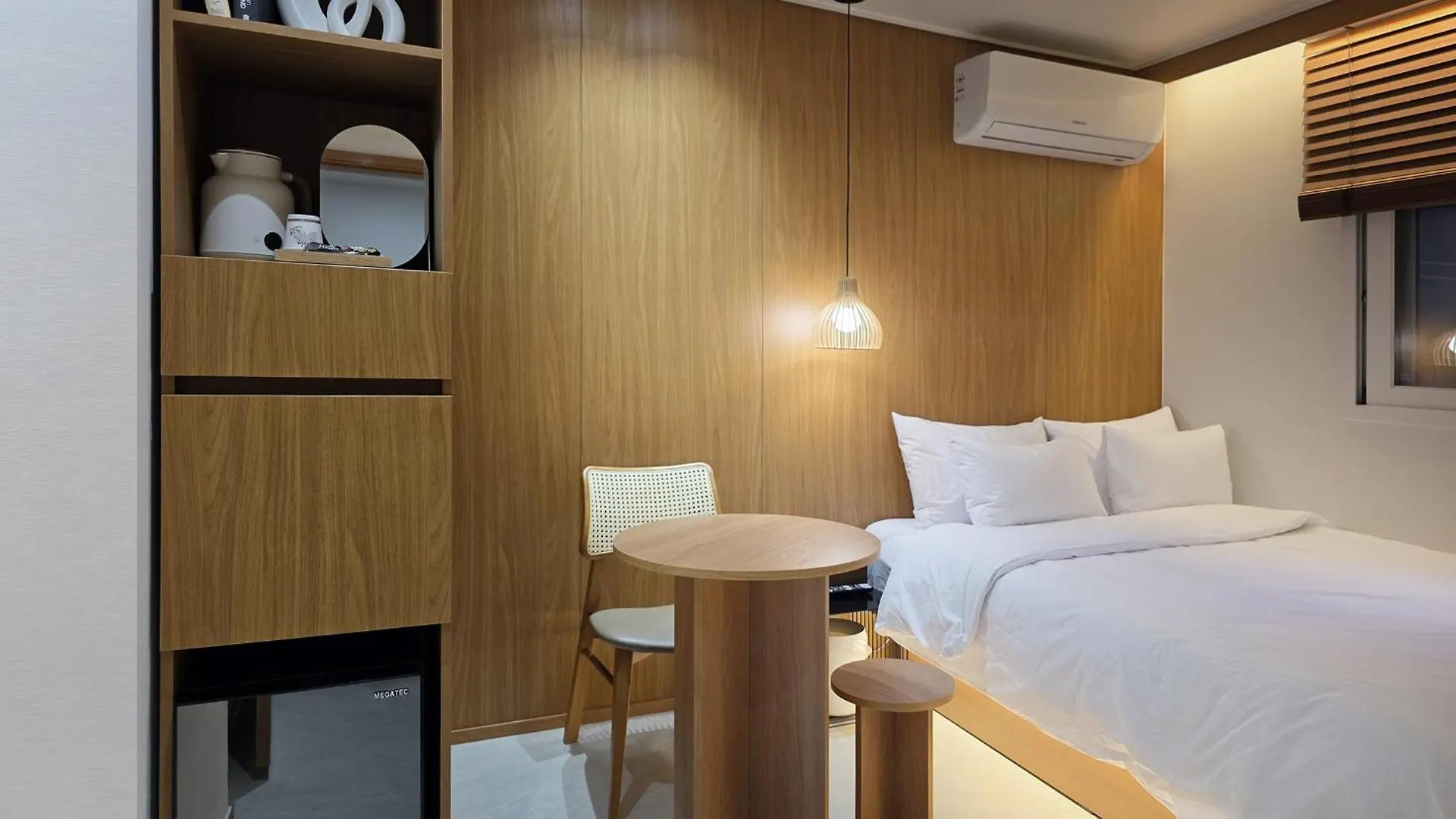 Hotel 이상한스테이 부평점