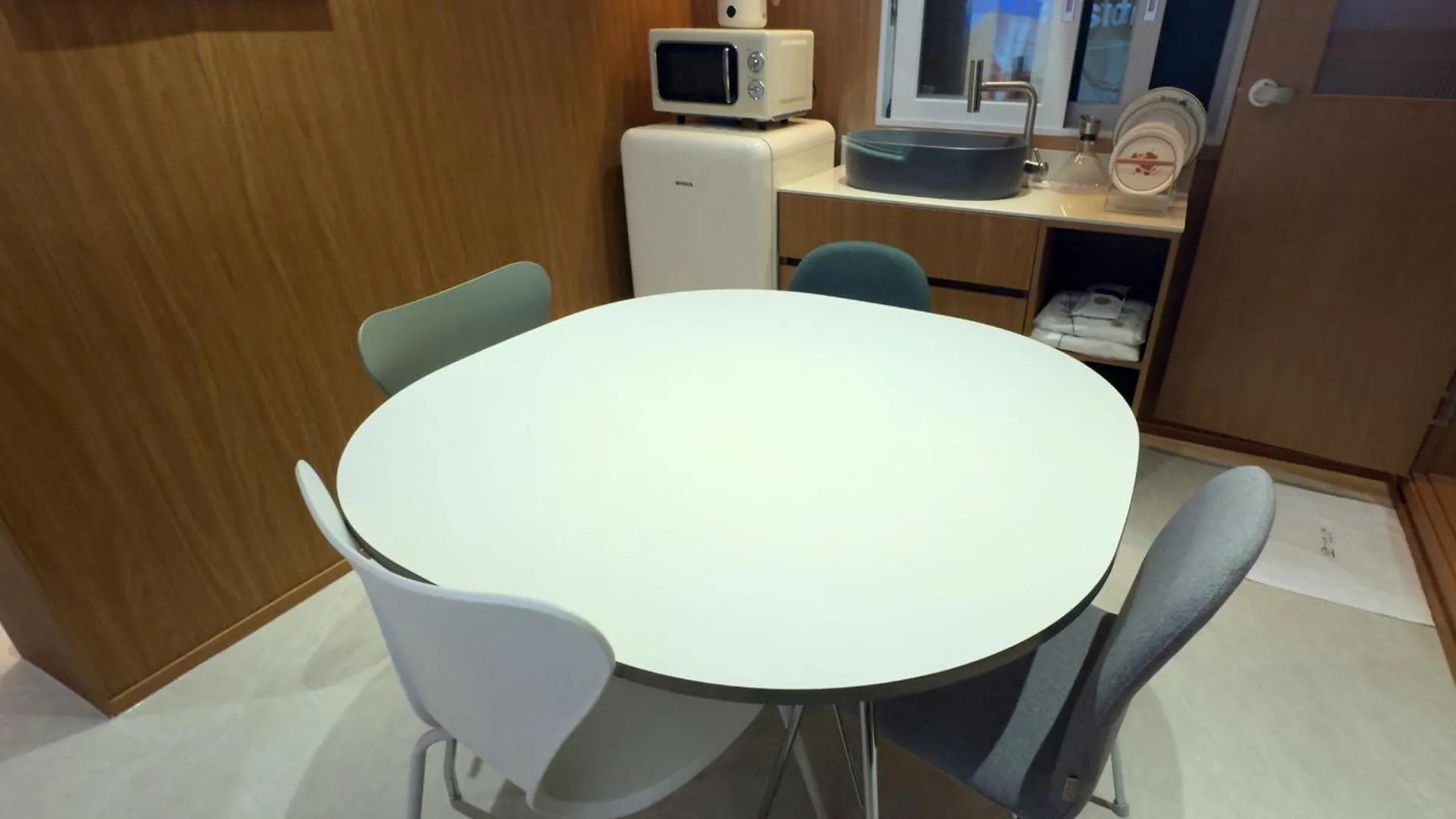 Hotel 이상한스테이 부평점